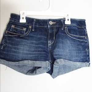 ✨ Dark Wash Distressed Denim Shorts✨